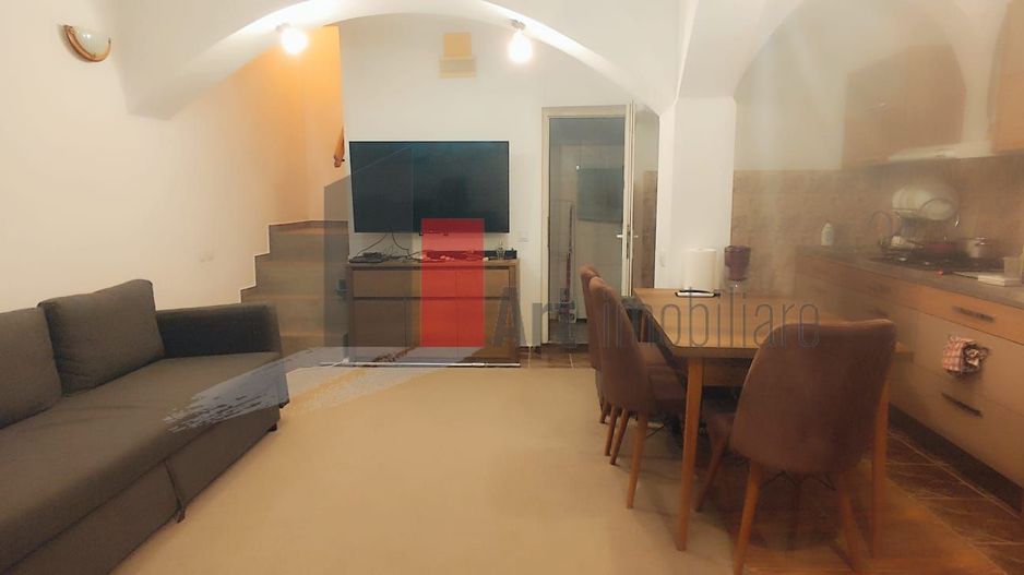 Casa "YENI" , constructie 2002, finisata complet - Poză 3