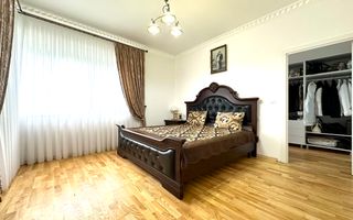 Vilă Spectaculoasă cu Piscină Privată, Dealuri Oradea, 460mp - Poză 2
