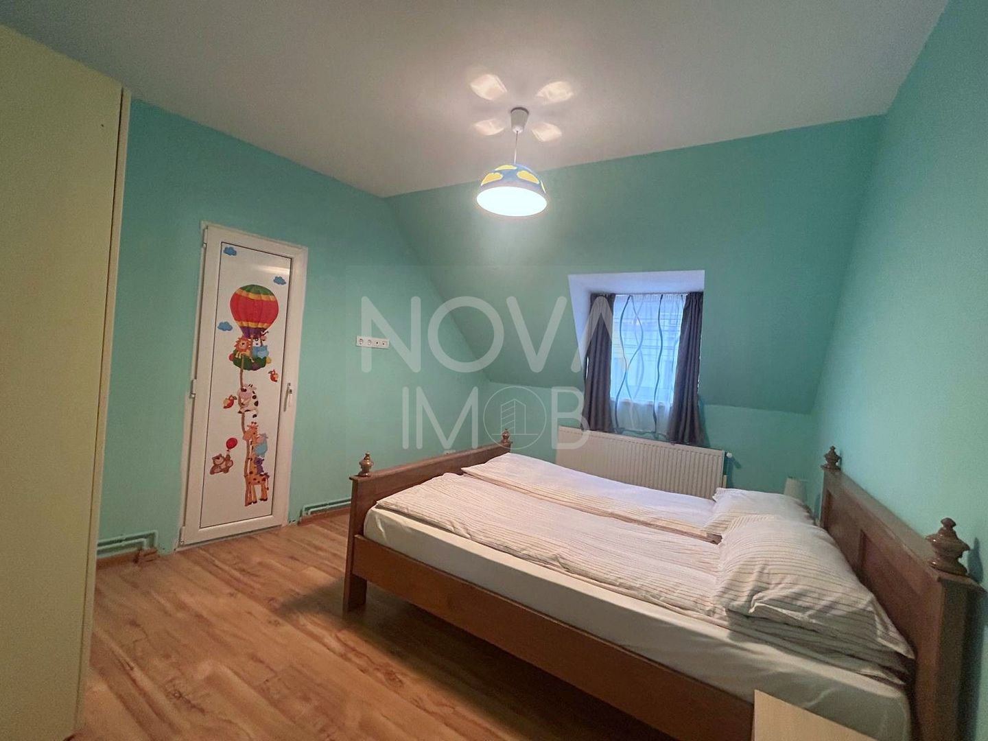 Casa de vanzare 200 mp cu spatiu comercial la parter, strada Lunga - Poză 10