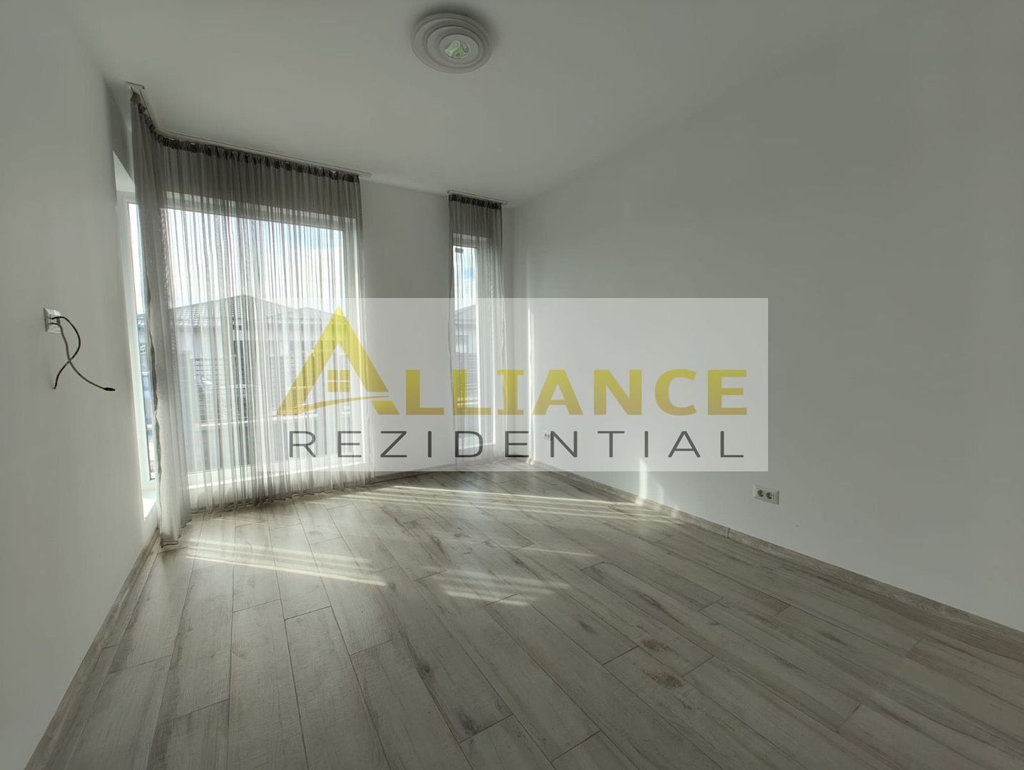 Casa 3 Camere Comuna Berceni - Poză 3