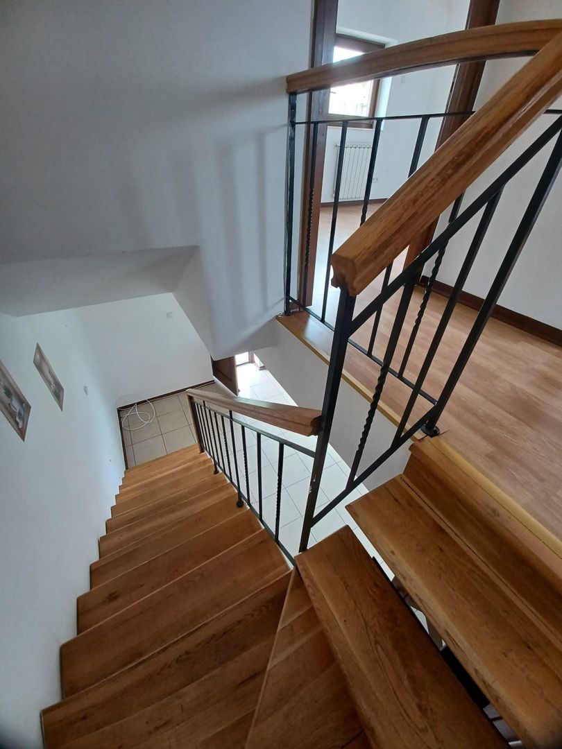 Casa insiruita, 2 dormitoare, garaj, Sanmartin. 120 000 E. Comision 0. - Poză 8