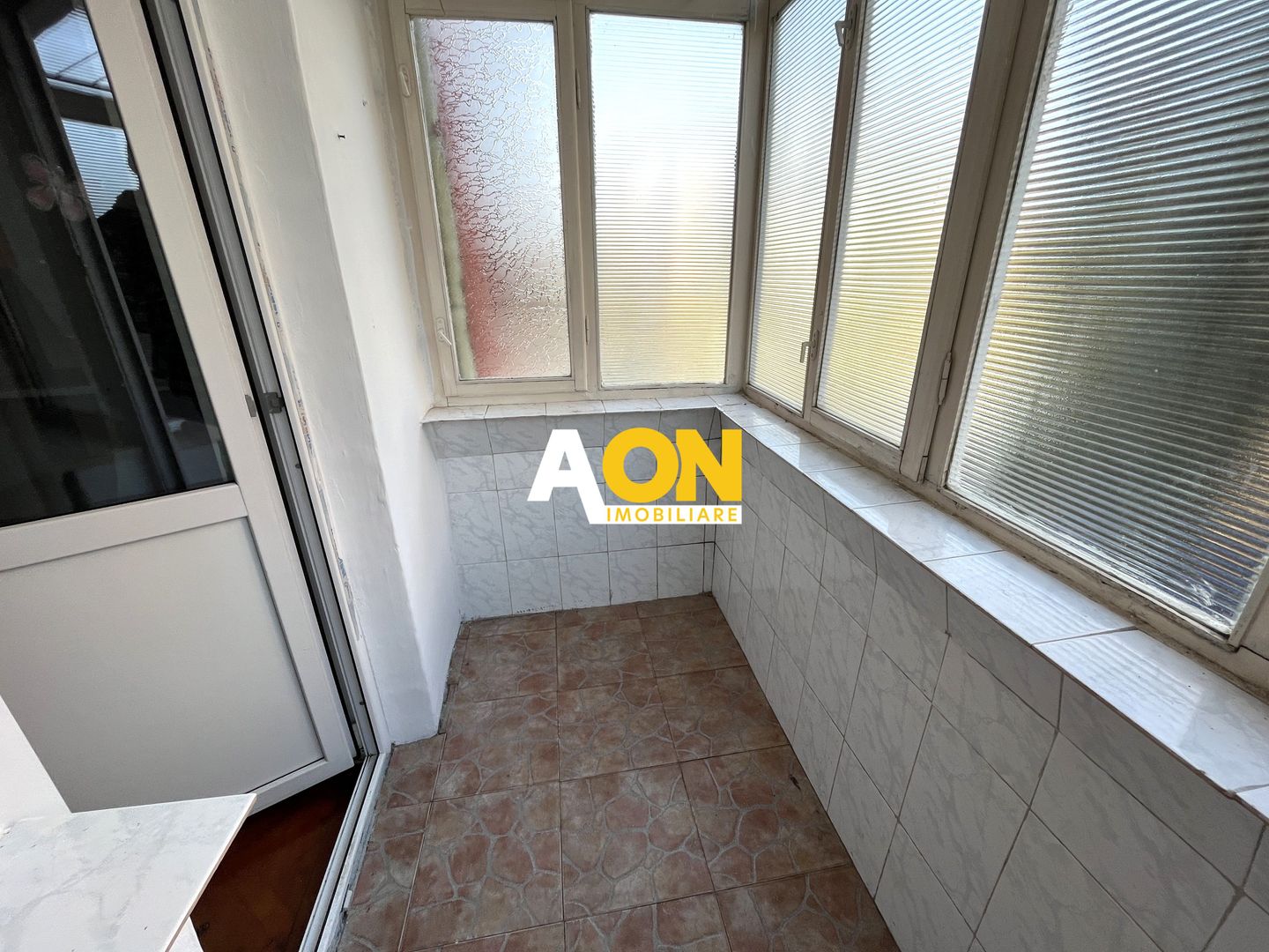 Apartament 3 Camere, Etaj 1, Zona Cetate - Poză 11