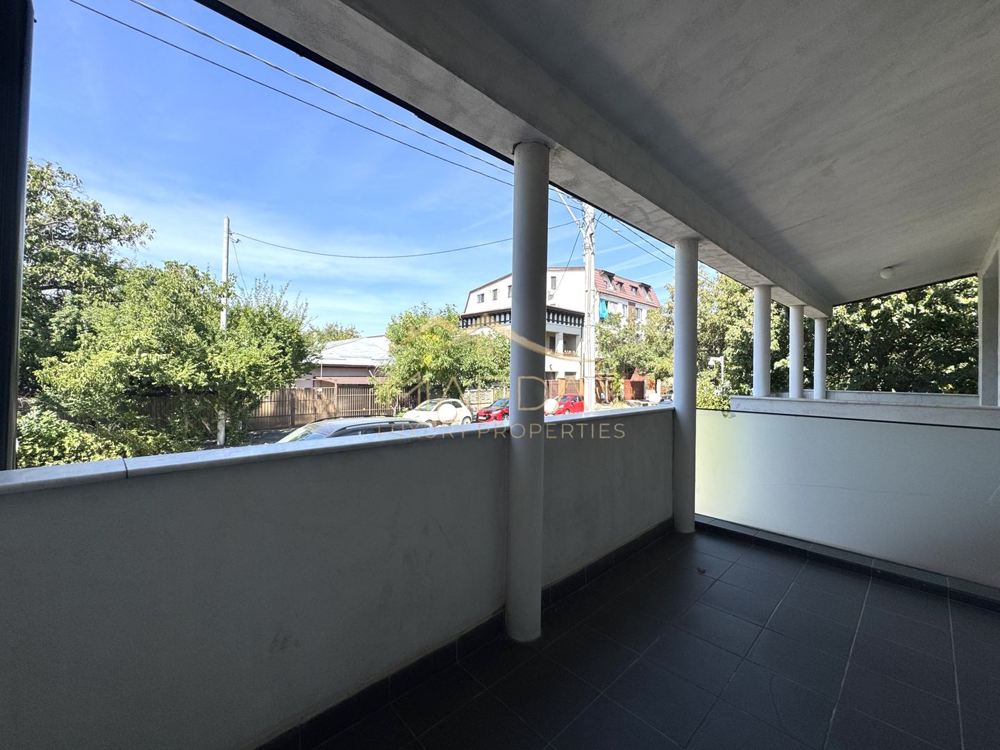 Vila cu 5 camere *344mp* + 400mp Teren // Zona Bucurestii Noi - Poză 20