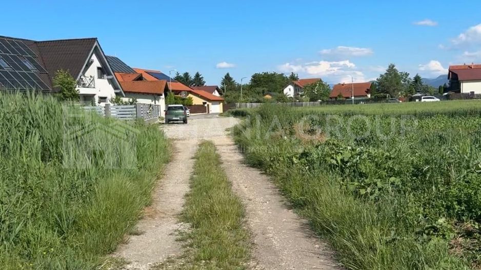 Teren intravilan 3h, Stupini -Str. Oitelor, asfalt si utilitati la 70 m - Poză 9