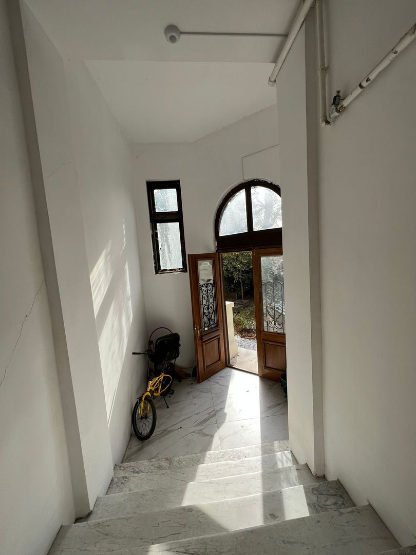 Birouri sau cabinete de Lux în Armenească - Poză 8