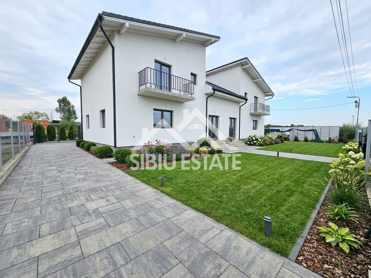 Casa noua 5 camere 3 bai, curte mare - Poză 6