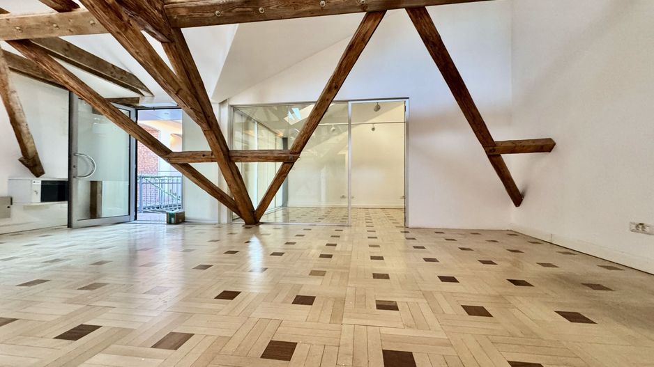 Spațiu Birou în imobil istoric recondiționat - Poză 18