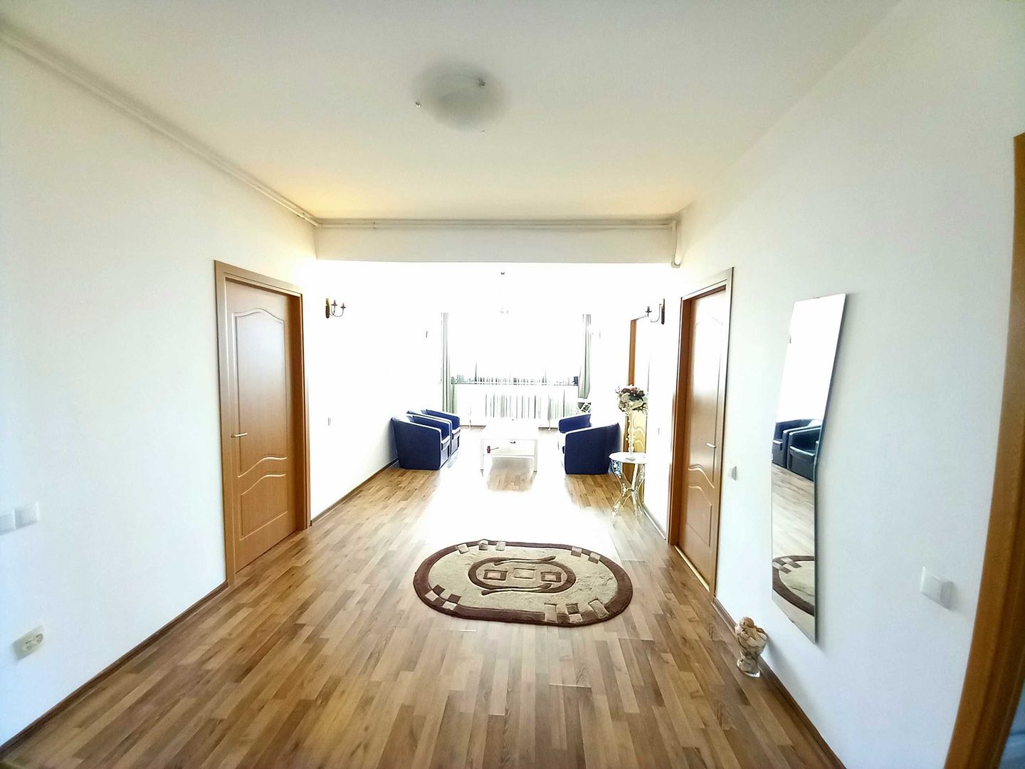 Apartament 98 mp, 4 camere, padurea Baneasa, gradinita privata, scoala - Poză 2