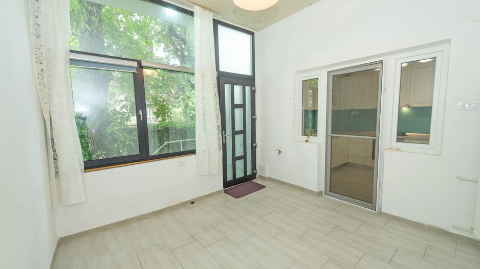 Apartament de vanzare 137 mp, zona centrala, curte proprie - Poză 24