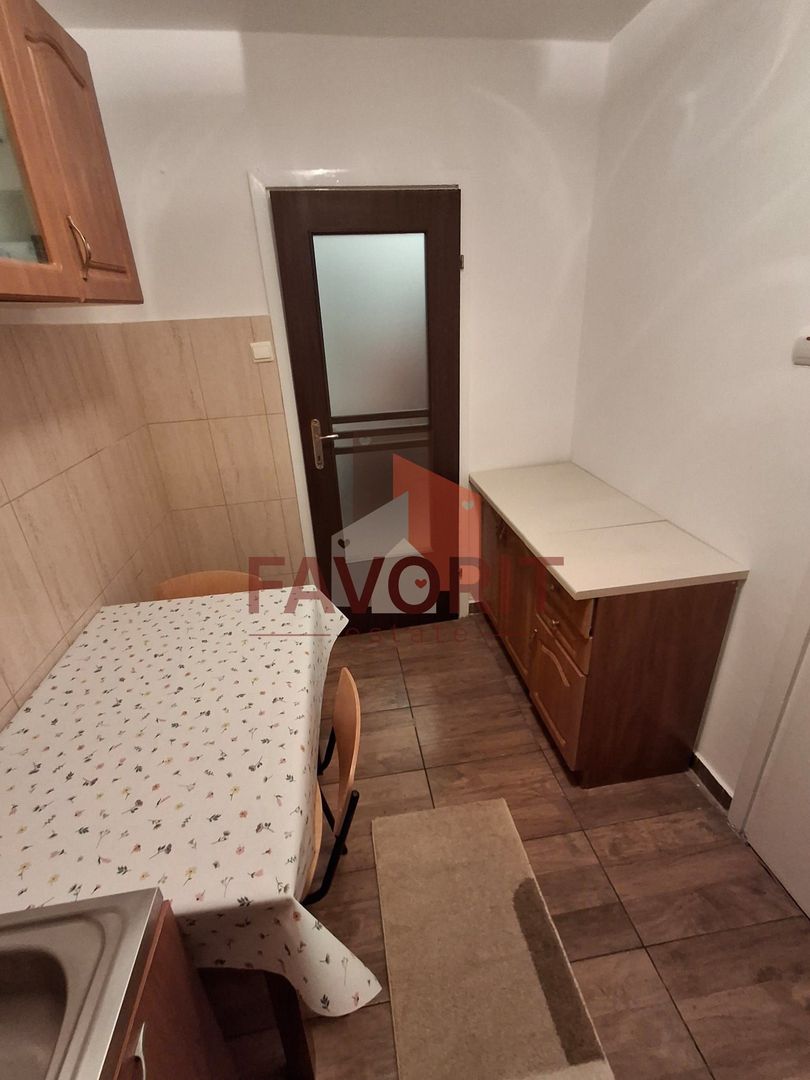 2 camere | centrala proprie | mobilat si utilat | zona excelenta | - Poză 6