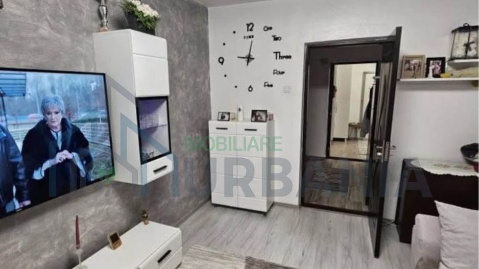 Apartament 3 camere, etaj 3/4, Mircea cel Bătrân, mobilat și utilat, 133.000 euro - Poză 1