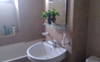 Nicolina - 4 Camere Decomandat - Etaj Intermediar +2 Bai -Bloc 1990 - Poză 6