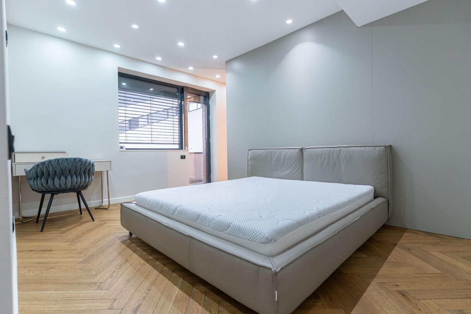 Luxury 4-Room Apartment – HERASTRAU I Parking Spots I ROVERE FURNITURE - Poză 7