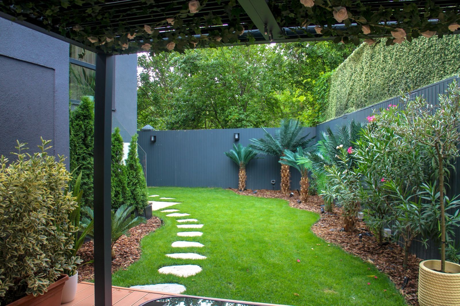 Apartament cu grădina de închiriat | Iancu Nicolae - Poză 4