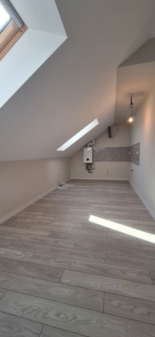 Apartament cu 2 camere si loc de parcare - Poză 8