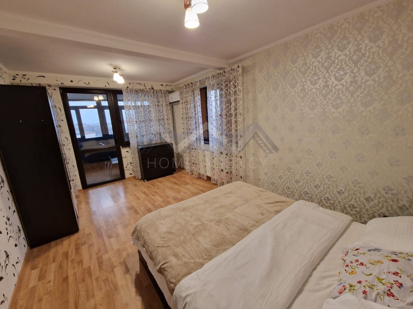 Apartament 2 camere foarte spațios ULTRACENTRAL Otopeni - Poză 4