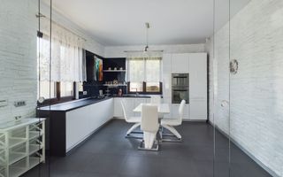 Vilă modernă cu 5 camere Curtici - Poză 4