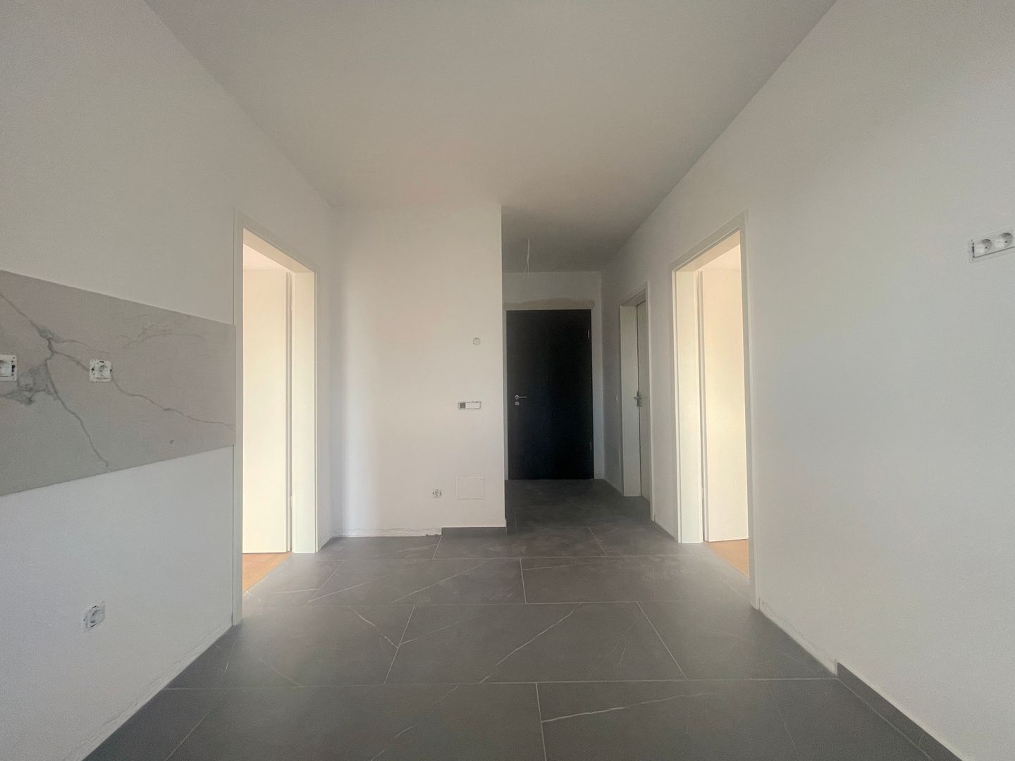 Oportunitate, Cosmopolit Zenit, 2 camere de vanzare - Poză 9