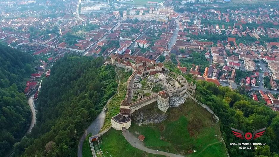Teren intravilan imprejmuit pe o suprafata de 23.200mp, Rasnov, Brasov - Poză 3