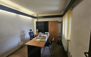 Spatiu Birori Apartament 4 camere - Poză 6