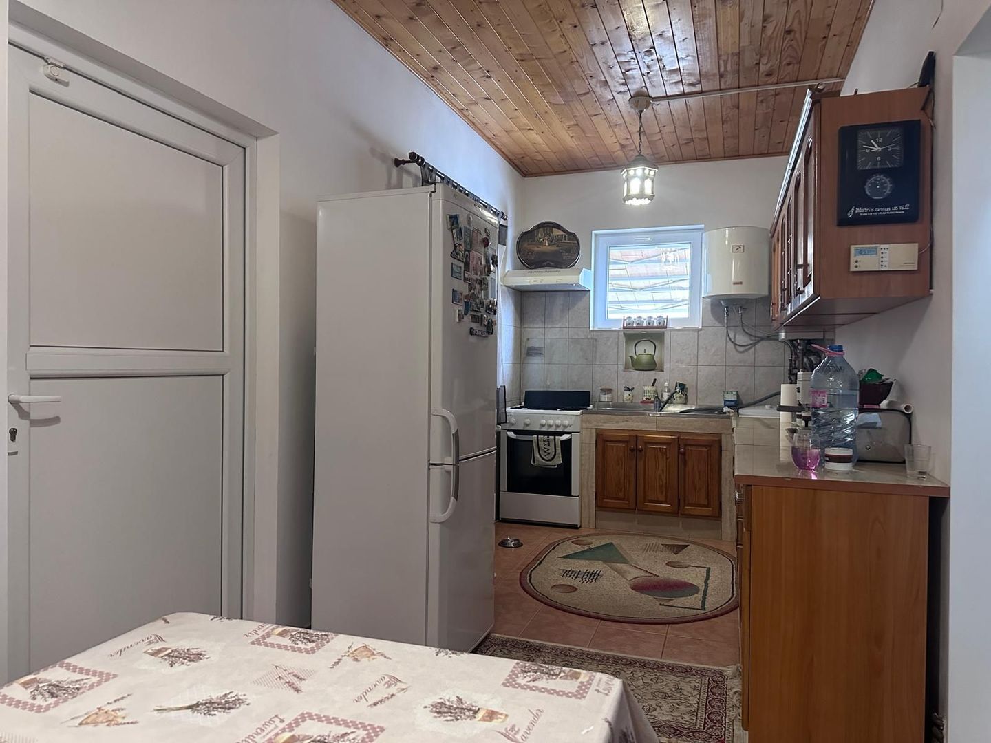 Casă de vânzare în Pucioasa! - Poză 5