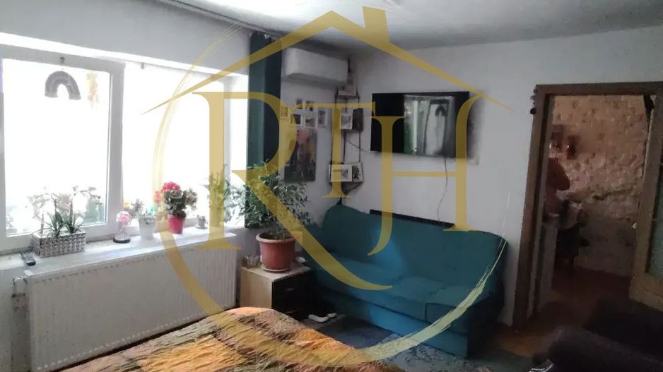 Oferim spre vanzare un apartament cu 1 camera la curte comuna  Timisoara - Poză 1