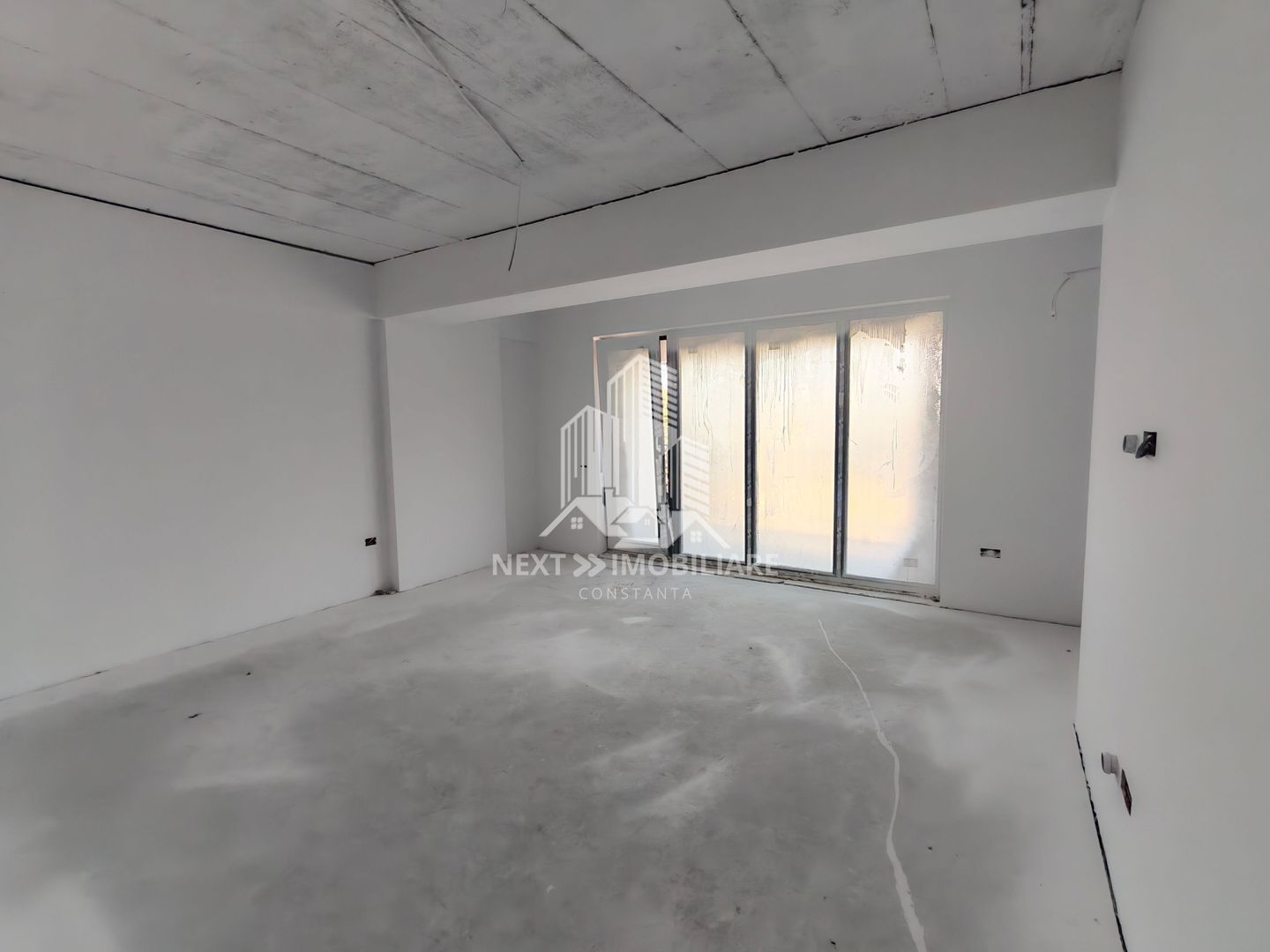 Apartament 2 si 3 camere la alb cu loc de parcare inclus - Poză 8