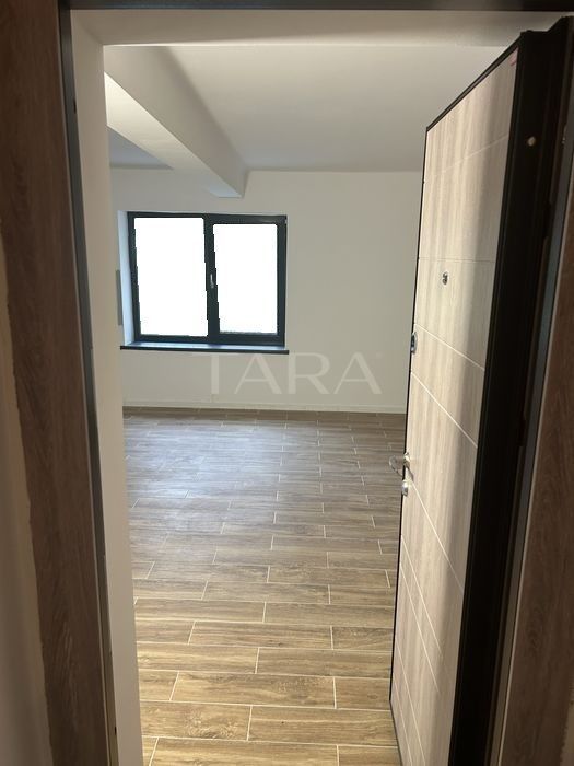 Garsonieră renovată, 25 mp, zona Grigorescu, Parcul Central. - Poză 1