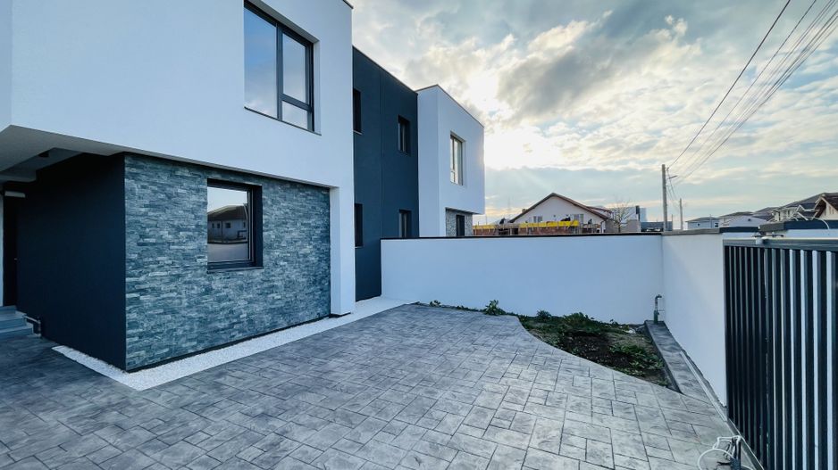 Duplex Ultramodern, impecabil executat | 4 dormitoare & 2 terase - Poză 8