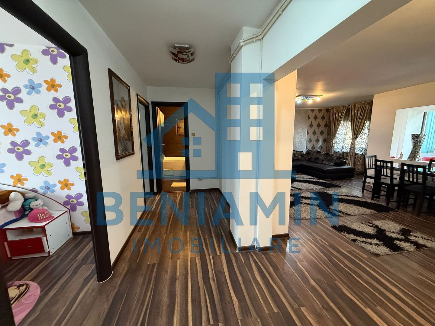 4 Camere Etaj 2 George Enescu Foarte spatios Liber 96mp An 1984 - Poză 3