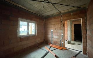 Duplex unit prin cam. tehnica - pe parter - 4 camere - Mosnita Noua - Poză 7