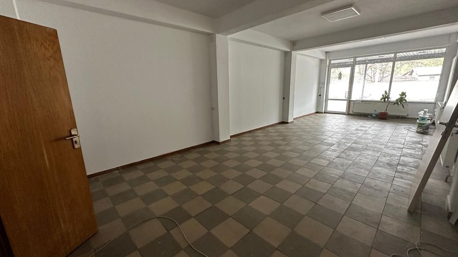 Spatiu Comercial Birouri Stradal Bucurestii Noi 2min Metrou Straulesti - Poză 15