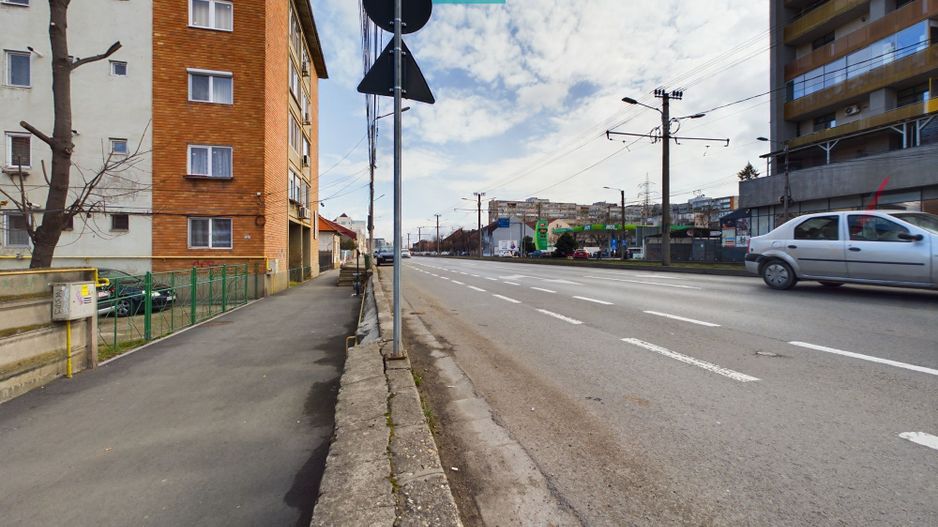 Apartament cu 3 camere în Podgoria - Poză 3