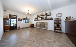 RASNOV| Cladire multifunctionala | 350 mp | Vad turistic si comercial - Poză 7