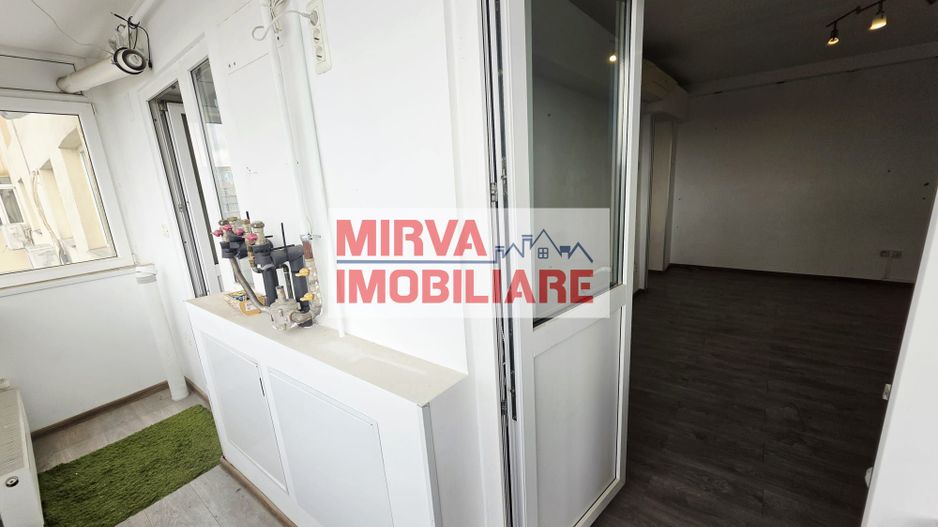 Apartament 3 camere, 2 băi cu geam, balcon generos – Republicii - Poză 5
