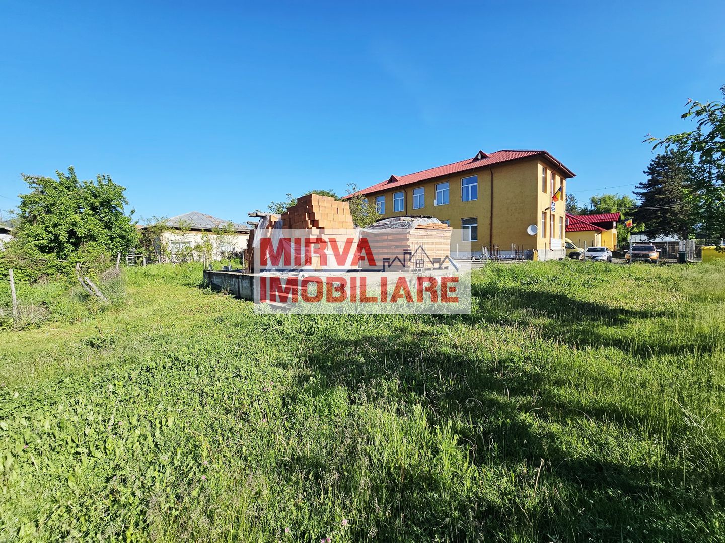 Teren de vânzare în Lapoș – 1000 mp cu beci - Poză 5