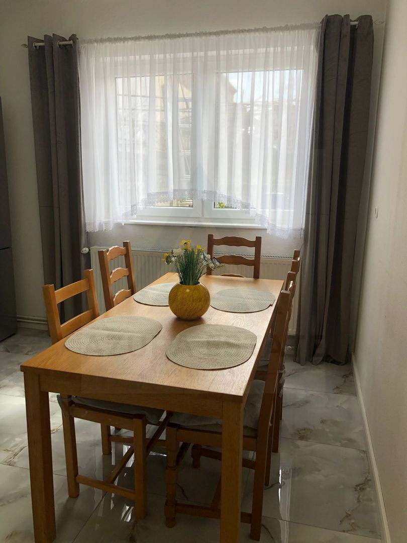 Casa renovata 250 mp utili si teren 935 mp in zona centrala Cisnadie - Poză 11