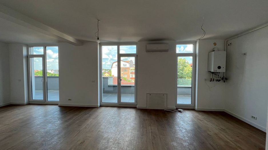 Apartament 4 camere, parcare subterana+boxa. Telegrafului - Poză 2