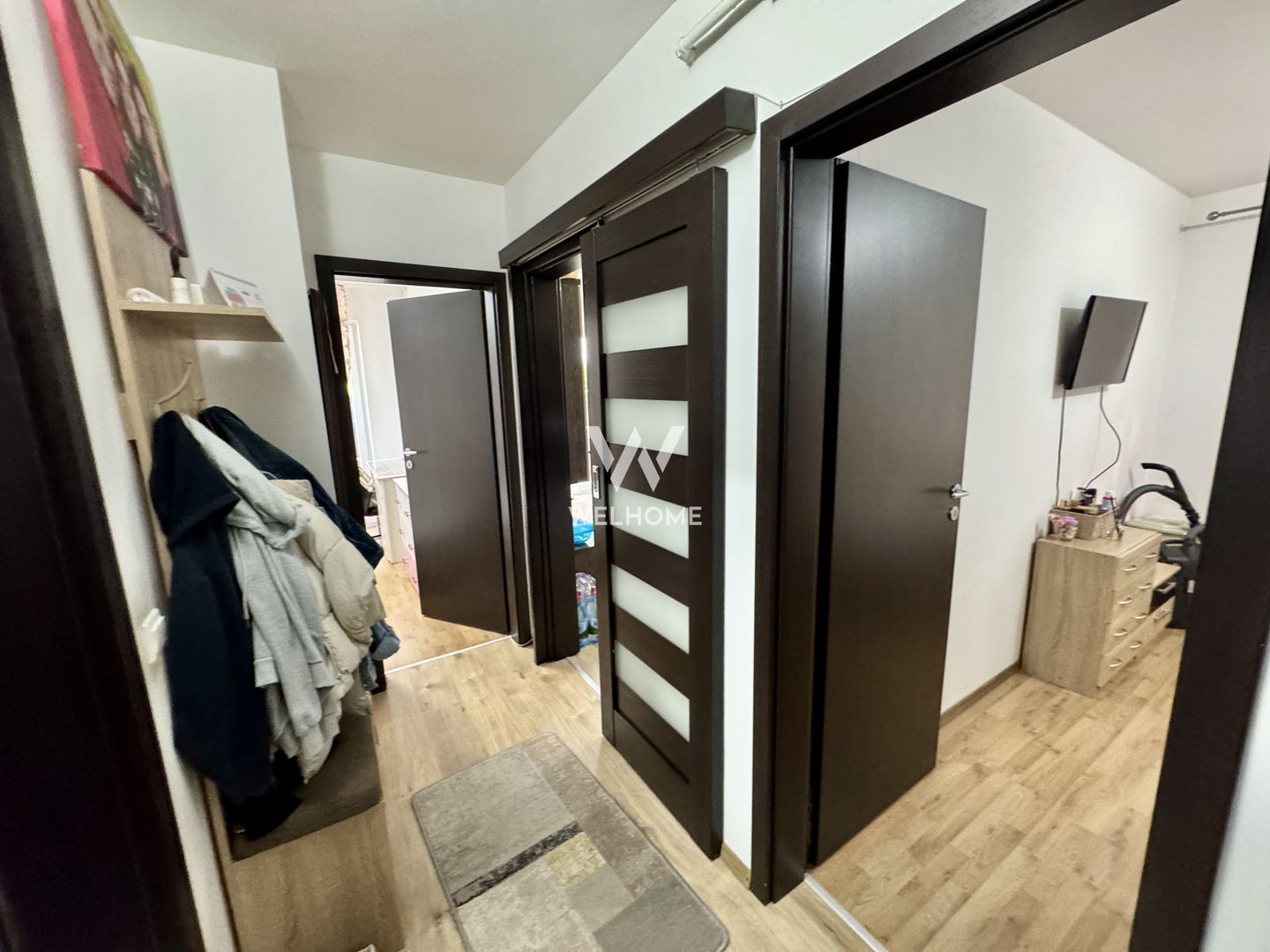 Apartament 3 camere, mobilat si utilat, loc de parcare - Poză 9