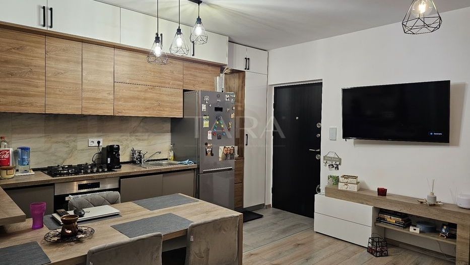 Apartament modern cu 3 camere și parcare subterană în Sânnicoară - Poză 1