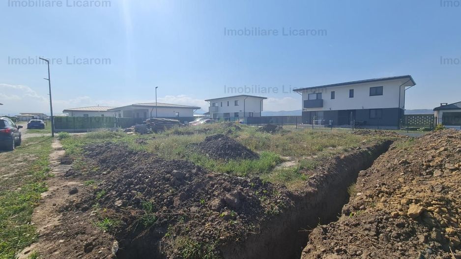 DIFERIT Haus ,Cristian,500 mp cu autorizatie,CASA IN CURS DE EXECUTIE - Poză 11