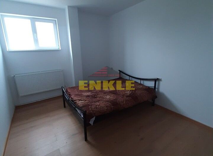 Hala 280 mp + apartament cu 4 camere la etaj /150 mp/ Zona Industriala - Poză 5