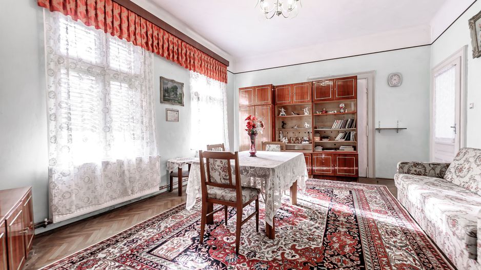 Apartament la casa cu 3 camere și Garaj - Poză 3