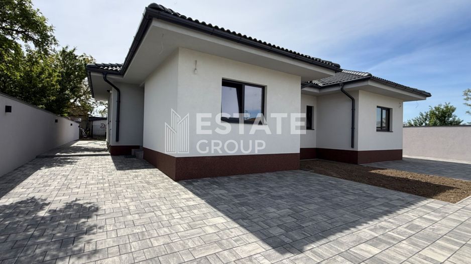 Duplex pe parter Mosnita Veche - Poză 1