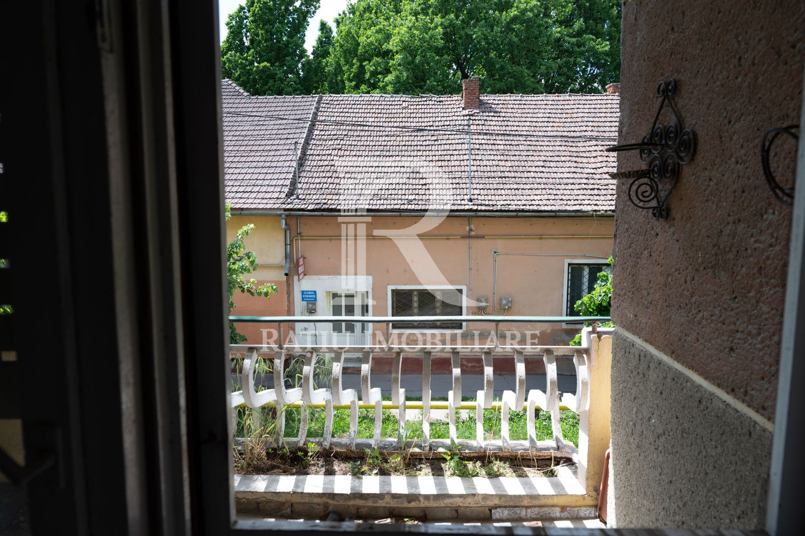 Apartament de colecție în centrul Marghitei | 4 camere | Garaj inclus - Poză 25