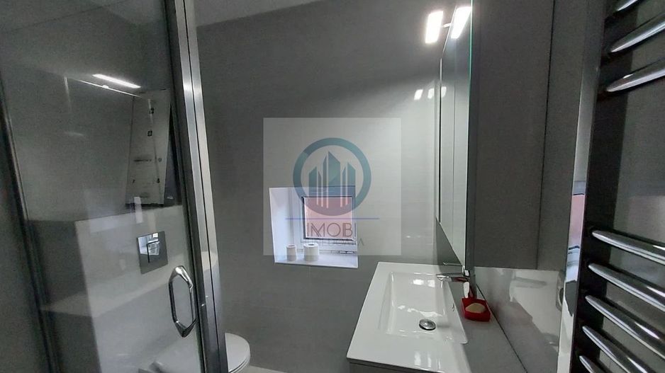 Vila deosebita în loc Simeria, zona ultracentrala - Poză 12