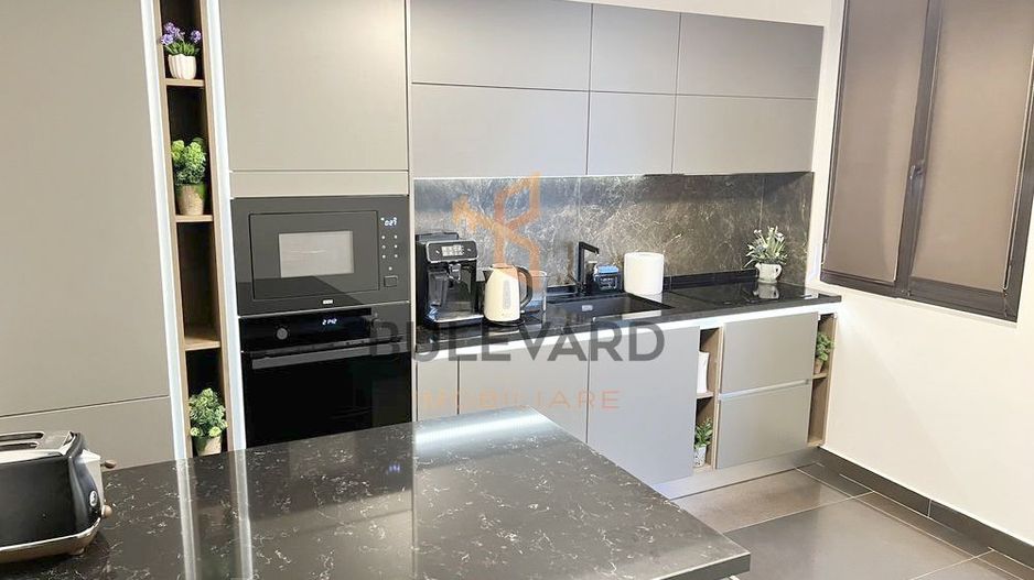 Apartament cu 2 camere ultracentral! - Poză 1
