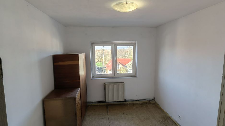 Apartament 3 camere decomandat 67 mp - Poză 2