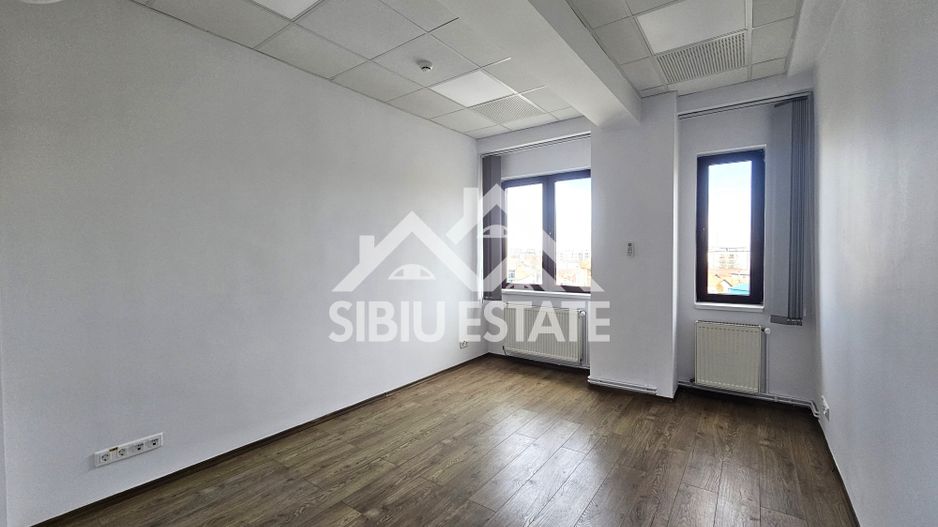 Spatiu de birouri de inchriat locatie centrala si vizibilitate buna - Poză 15