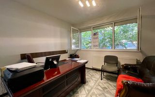 Apartament cu 2 camere // Parcul Carol - Poză 1